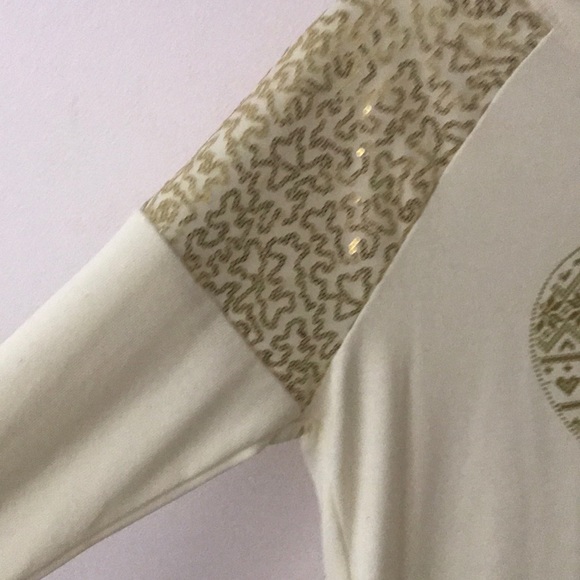 Gold and White Sweater - Picture 2 of 4